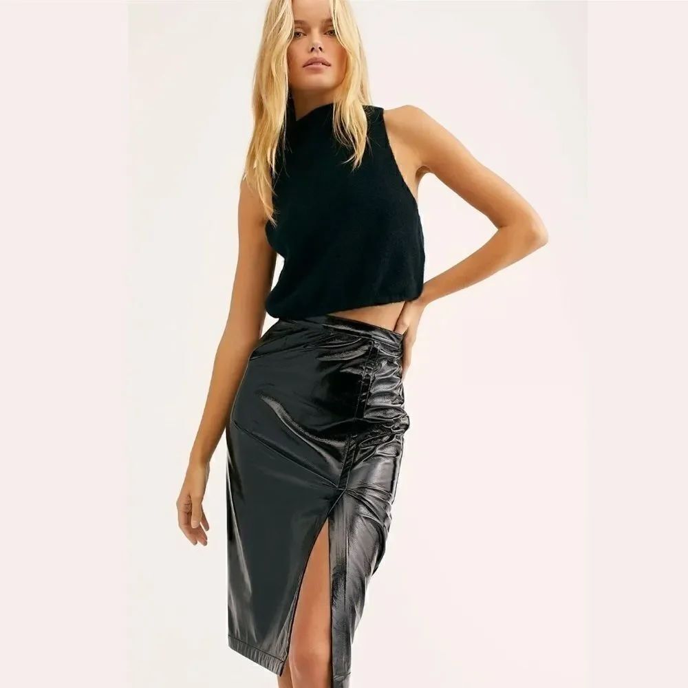 NWT FREE PEOPLE SLICK VINYL PATENT PENCIL SKIRT